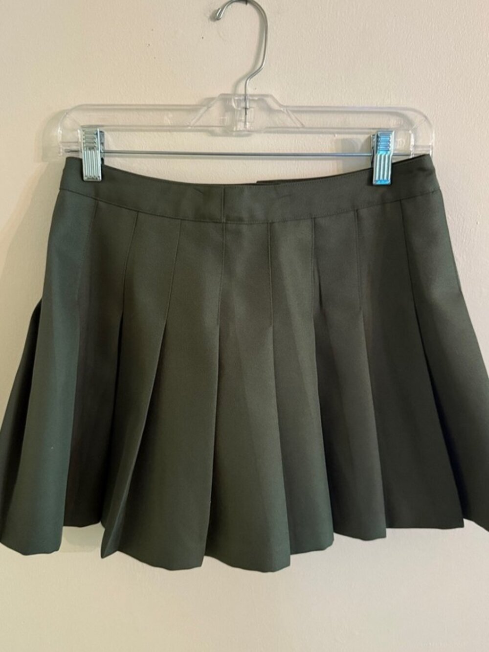 Olive Green Pleated Mini Skirt Size Medium